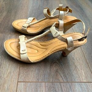 Size 9M Champagne, gold, born brand sandals, excellent condition